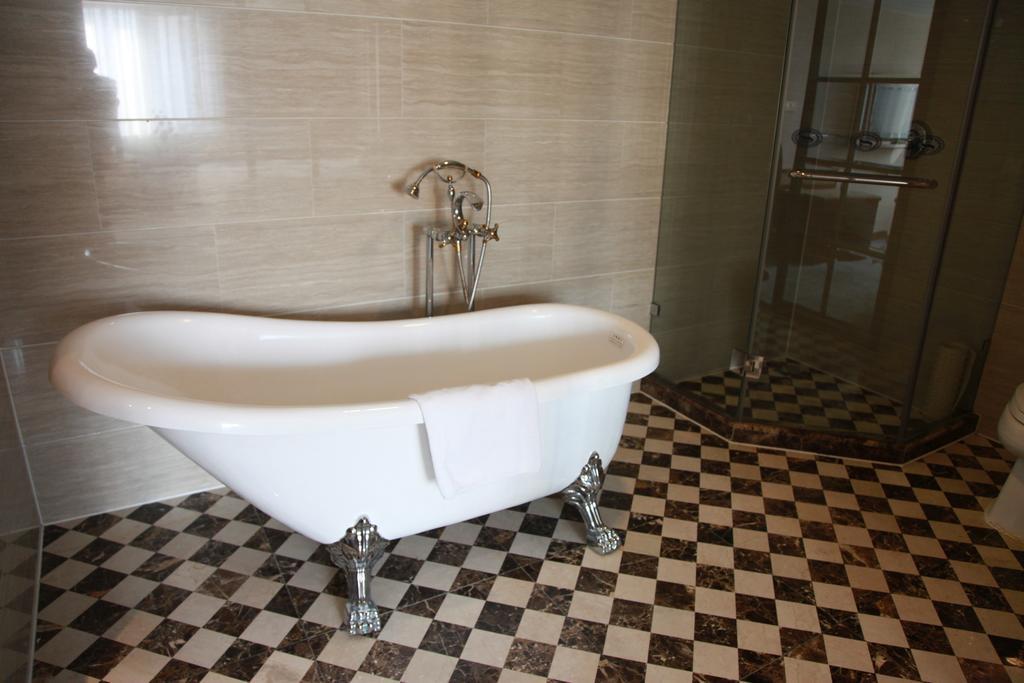New Gloria Plaza Garden Hotel هاربين الغرفة الصورة